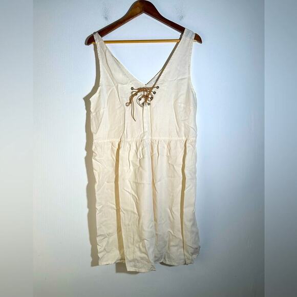 Celebrity Pink Boho Lace Up Dresss - Picture 2 of 8